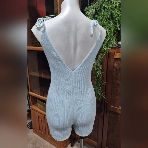 MARBLE Sky Blue Ribbed Fabric - Picture 7 of 11